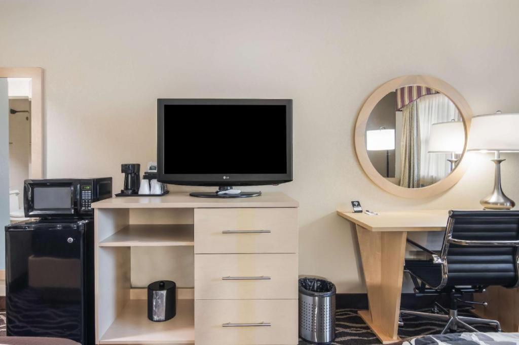 Americas Best Value Inn Alliance Ngoại thất bức ảnh
