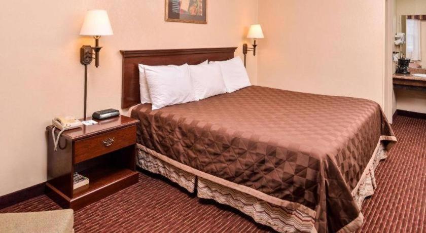 Americas Best Value Inn Alliance Ngoại thất bức ảnh